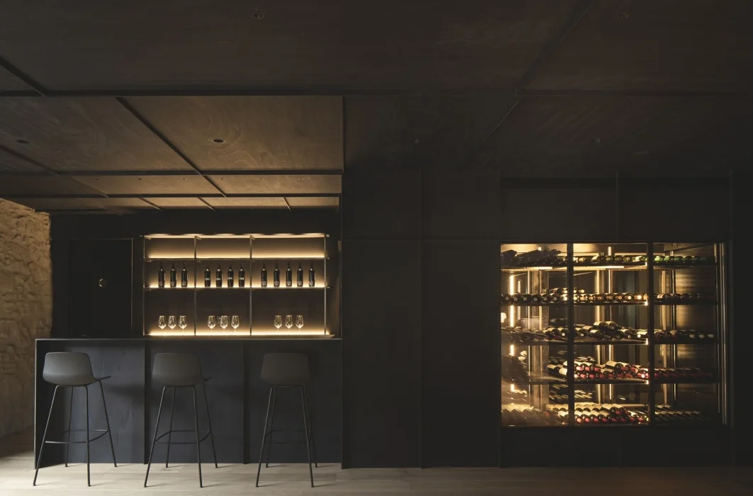 Bar con vinos de Rioja