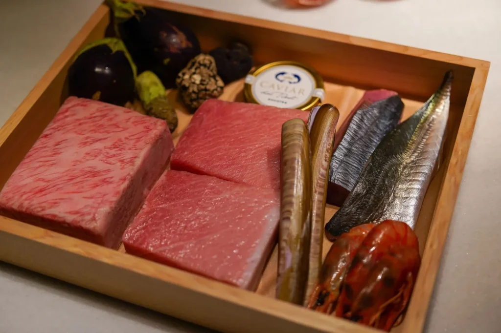 Producto de Soluna: atún y wagyu para el menú degustación