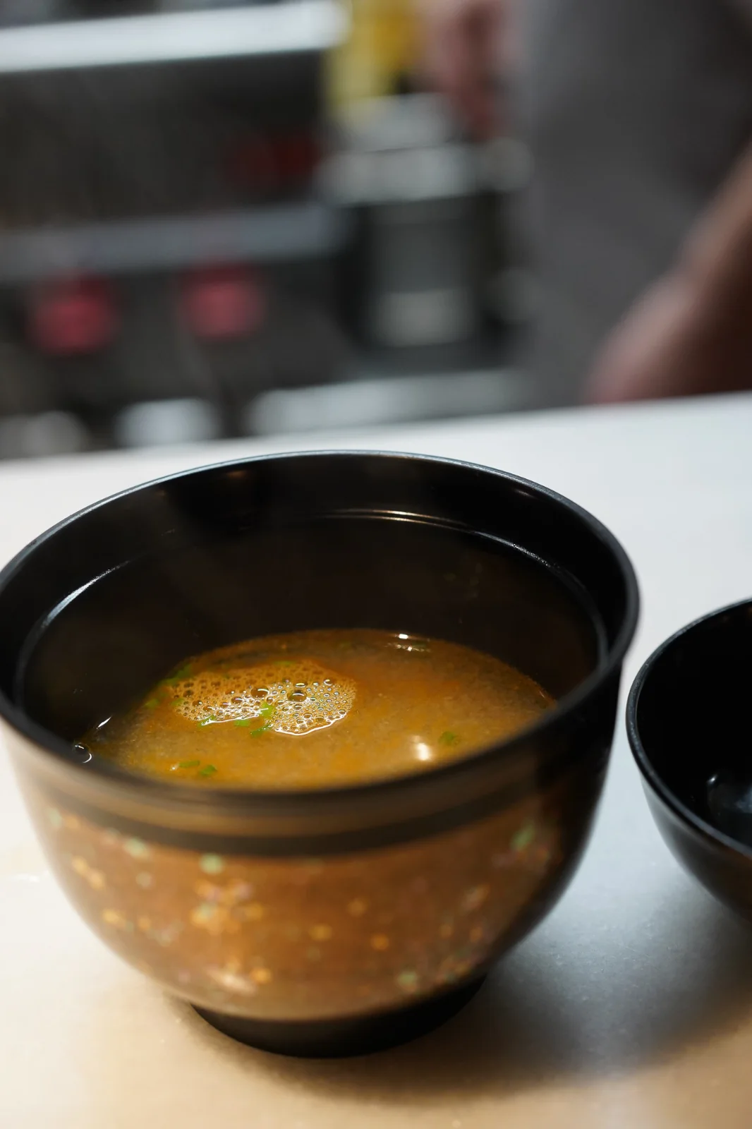 Sopa en cuenco lacado de Soluna