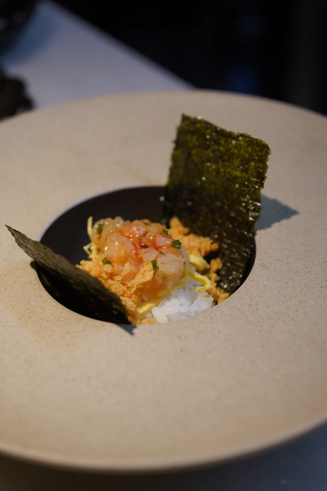 Tartar con alga nori del menú de Soluna